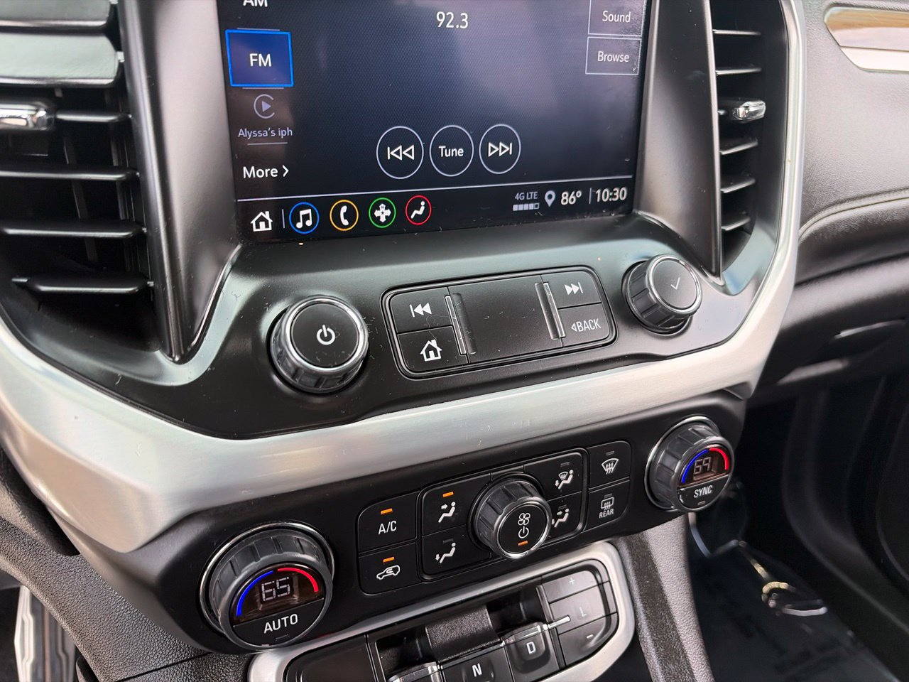 Used 2021 GMC Acadia SLE w/ Driver Convenience Package FWD image 25
