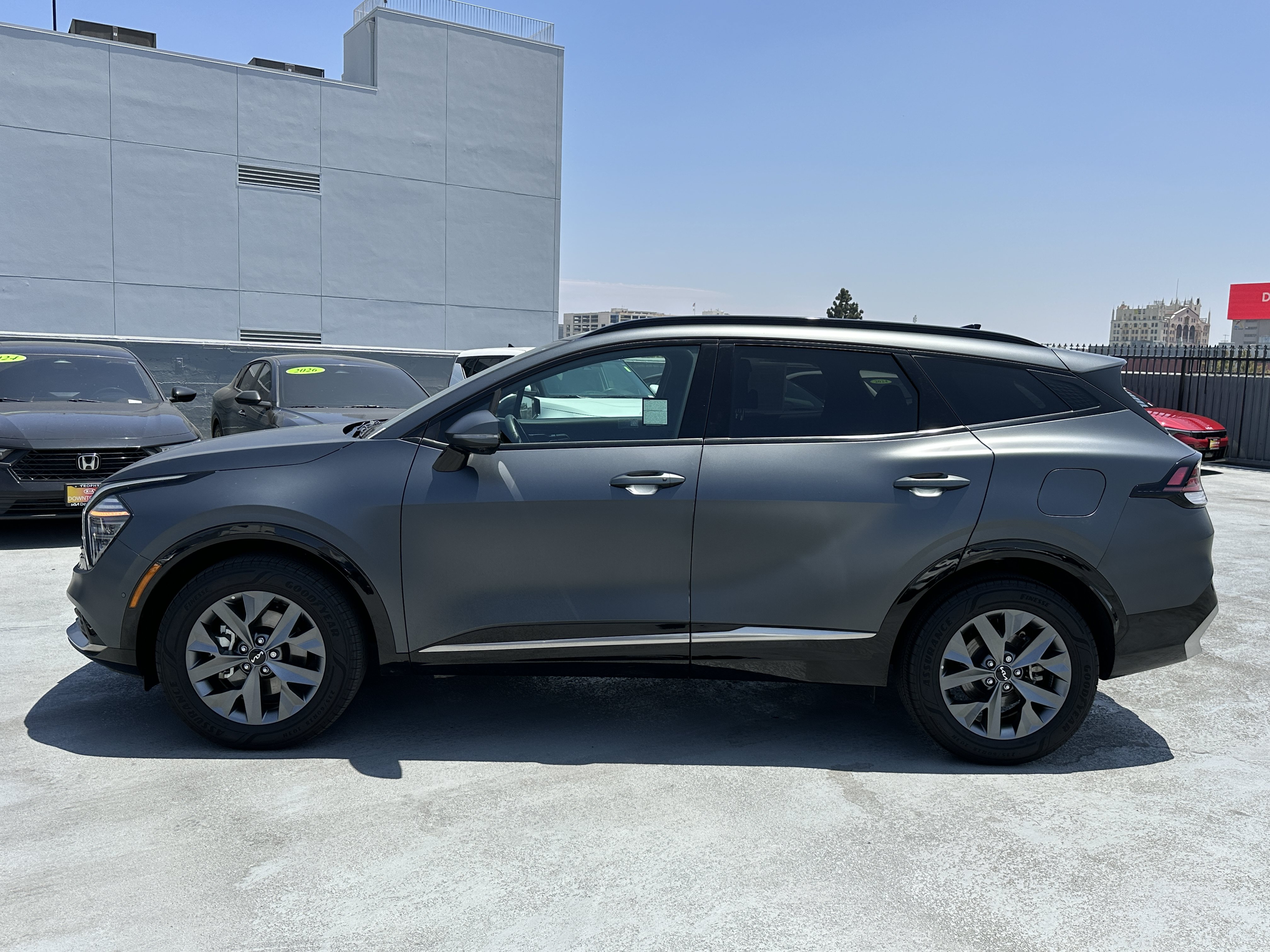 Certified 2025 Kia Sportage SX Prestige AWD/4WD image 3
