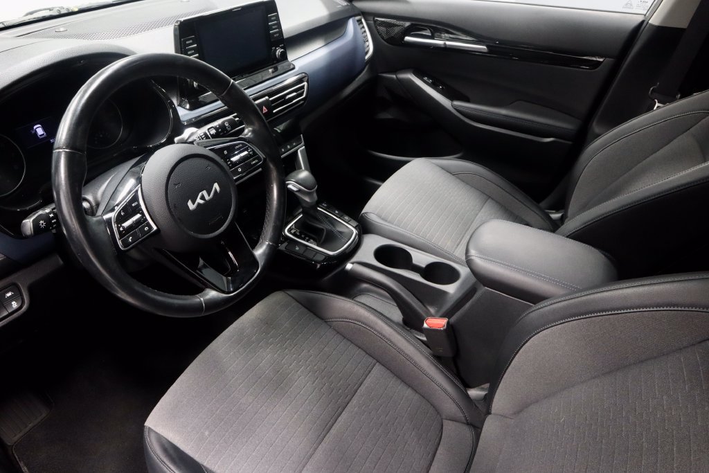 Used 2023 Kia Seltos S AWD/4WD image 23