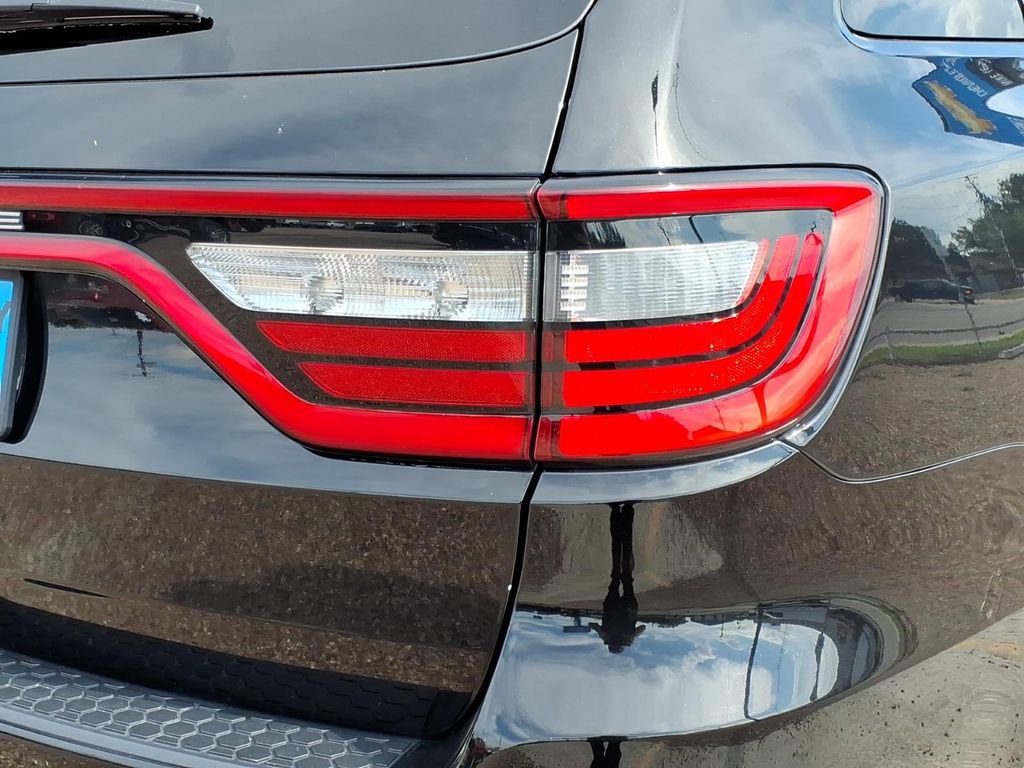 Used 2022 Dodge Durango SXT AWD/4WD image 9
