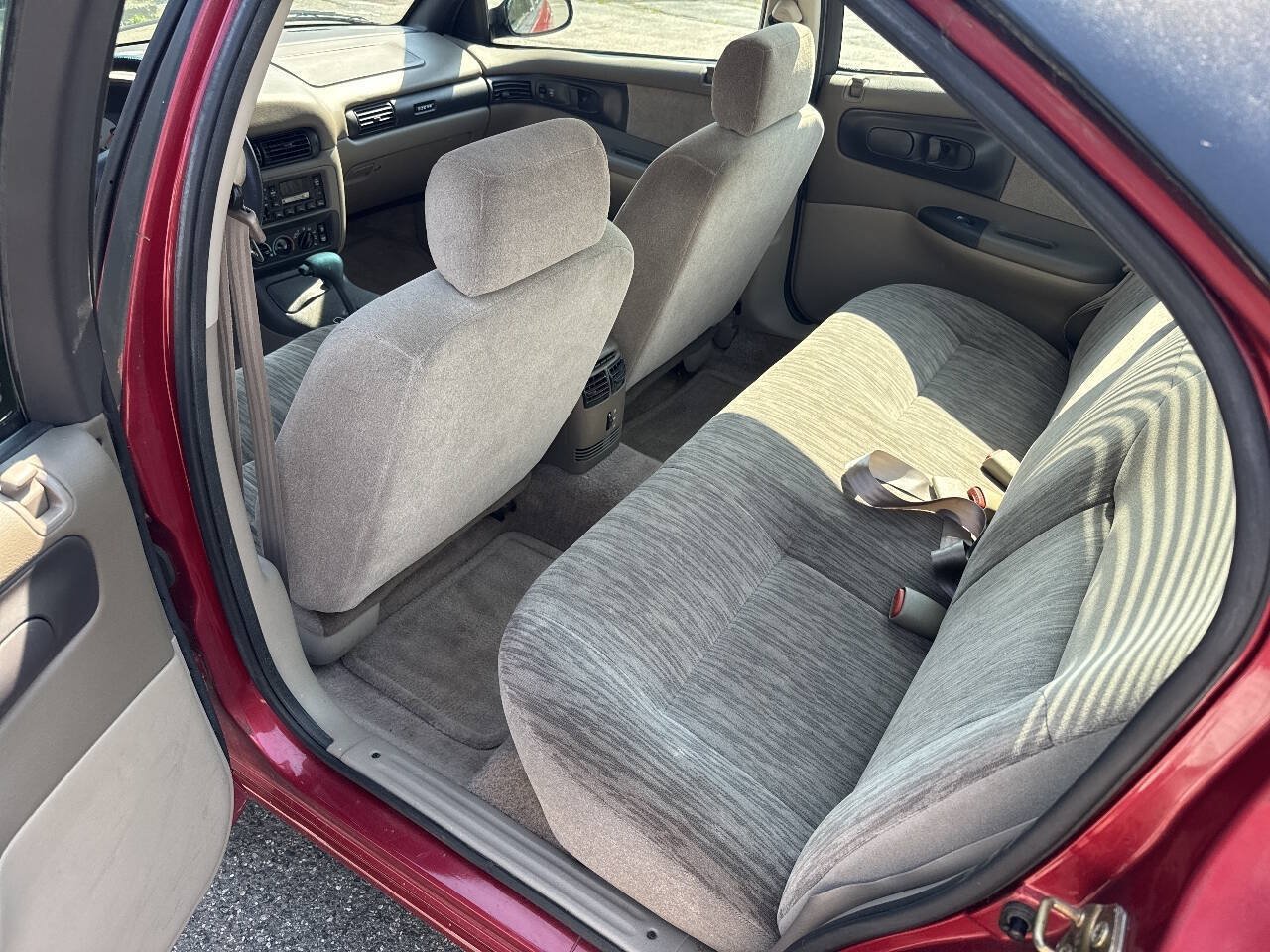 Used 1997 Dodge Intrepid FWD image 12