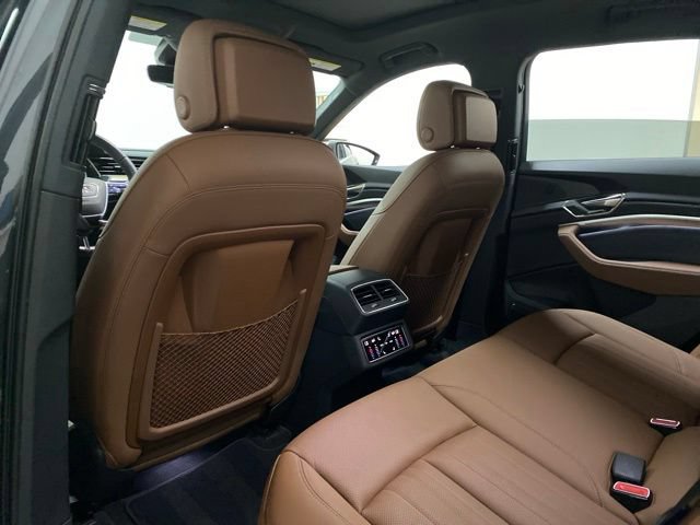 Used 2024 Audi Q8 e-tron Premium Plus w/ Premium Plus Package AWD/4WD image 21