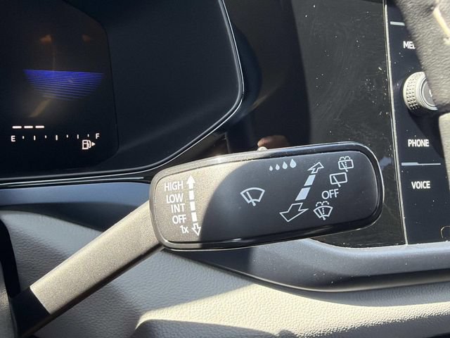 Certified 2023 Volkswagen Taos SE FWD image 26