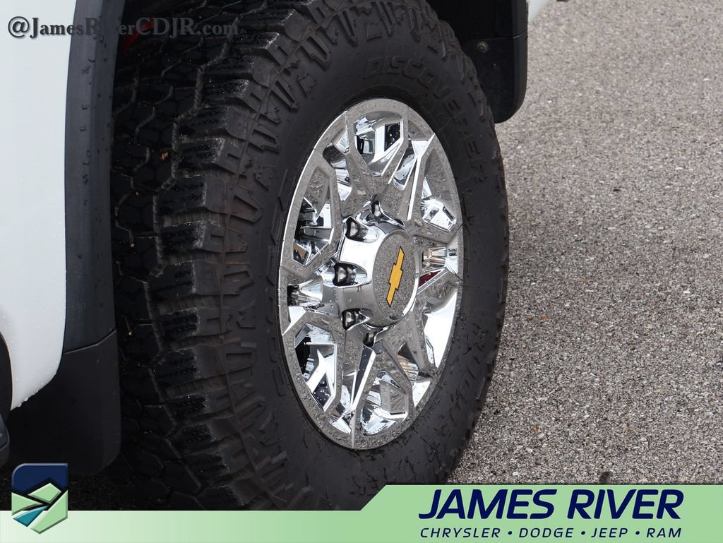 Used 2020 Chevrolet Silverado 2500 LT w/ Texas Edition AWD/4WD image 38