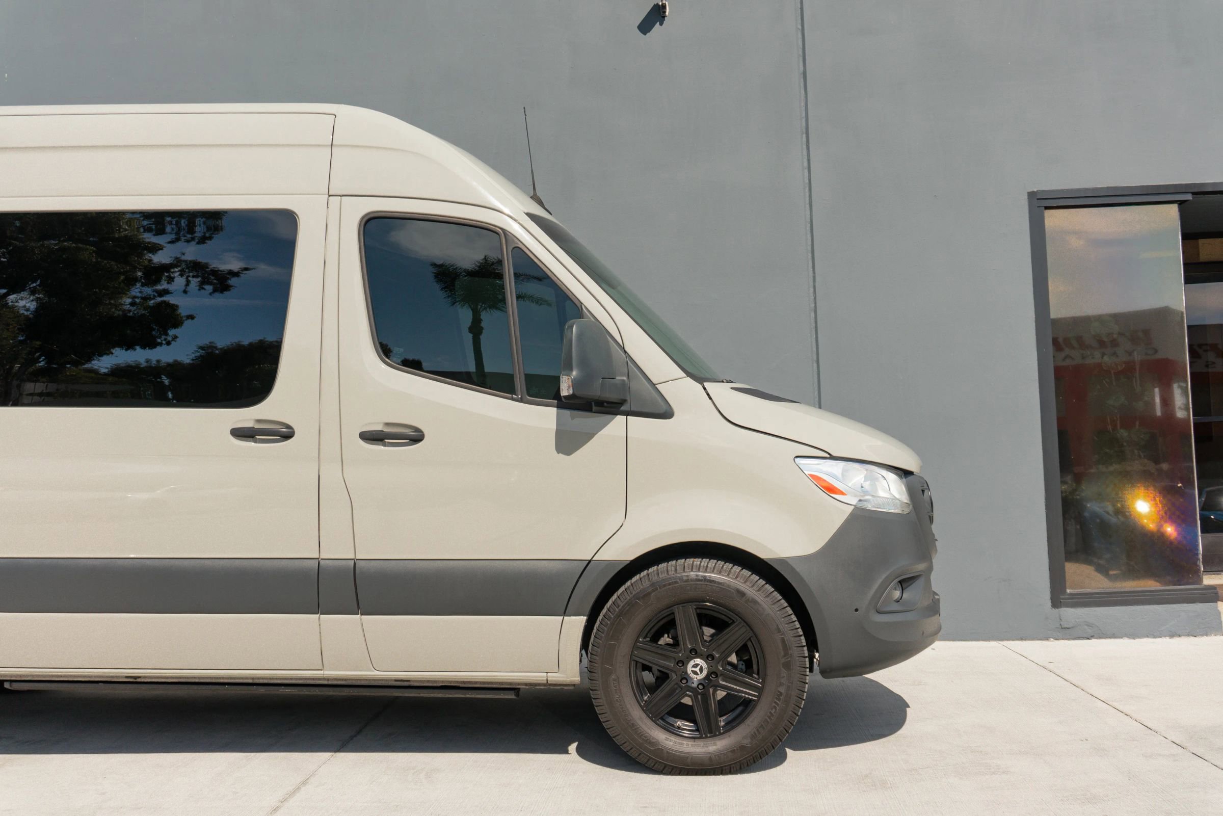 Used 2021 Mercedes-Benz Sprinter 2500 image 33