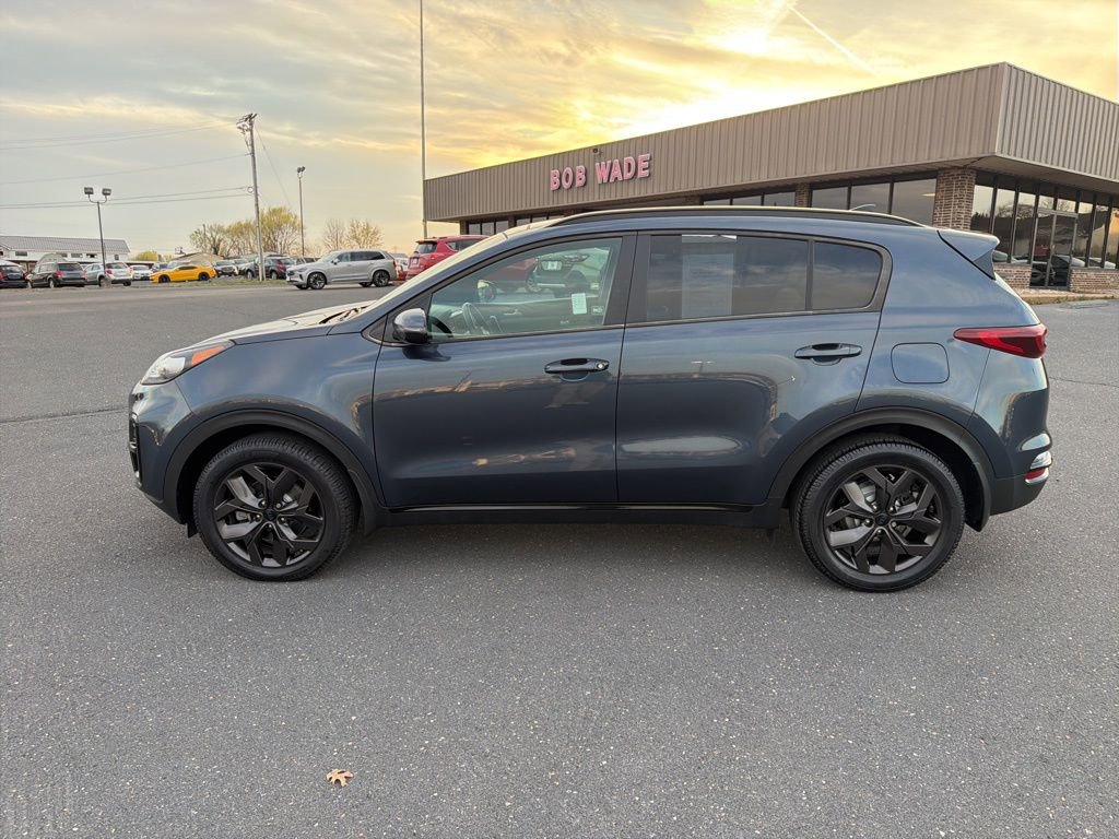 Used 2022 Kia Sportage Nightfall Edition image 2