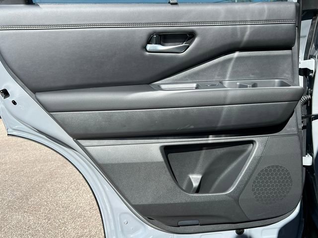 New 2026 Nissan Pathfinder Platinum image 41