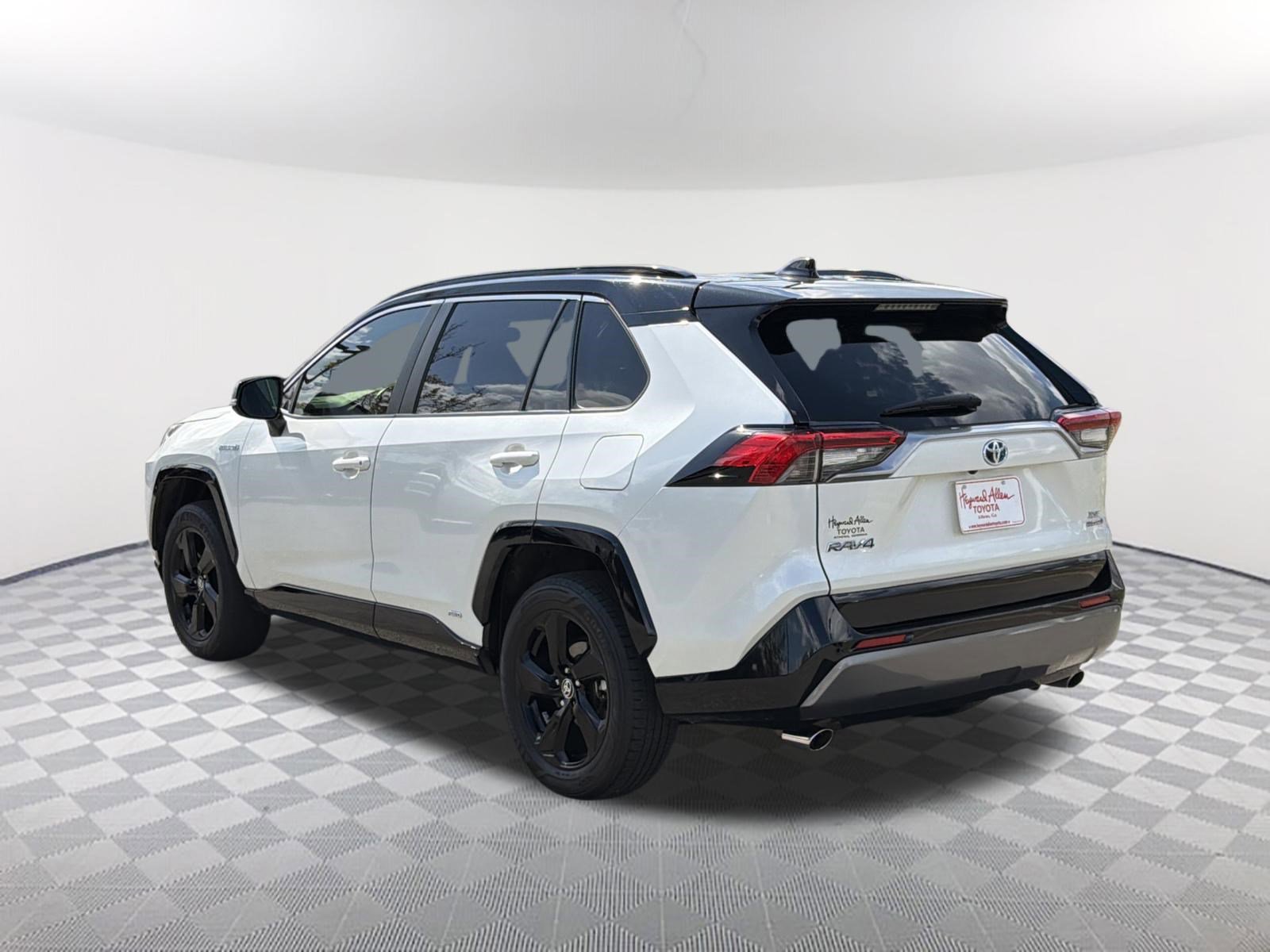 Used 2020 Toyota RAV4 XSE image 15