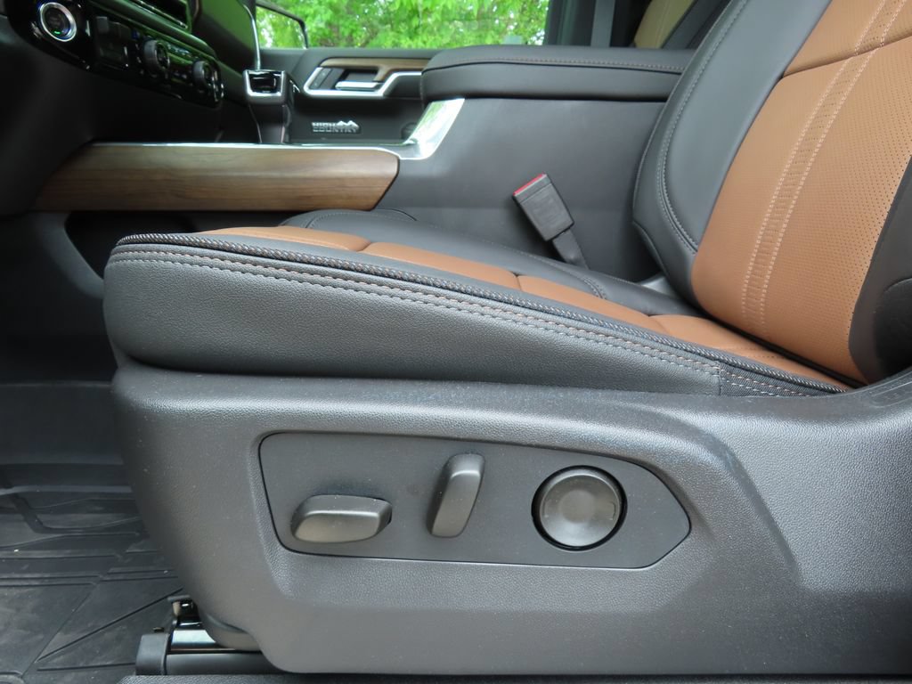 New 2026 Chevrolet Silverado 1500 High Country AWD/4WD image 10