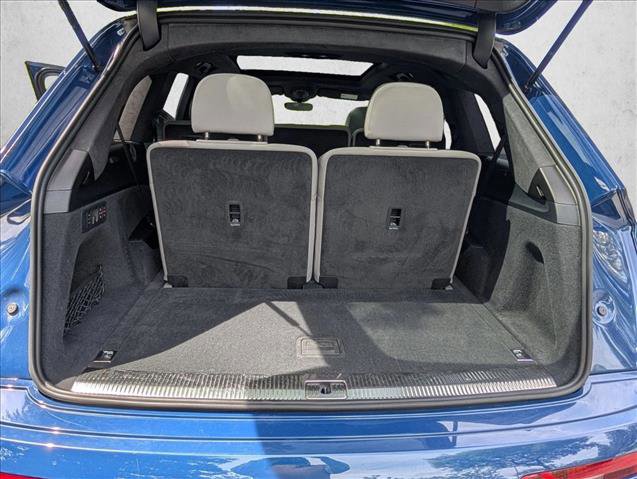 Used 2024 Audi Q7 3.0T Prestige image 8