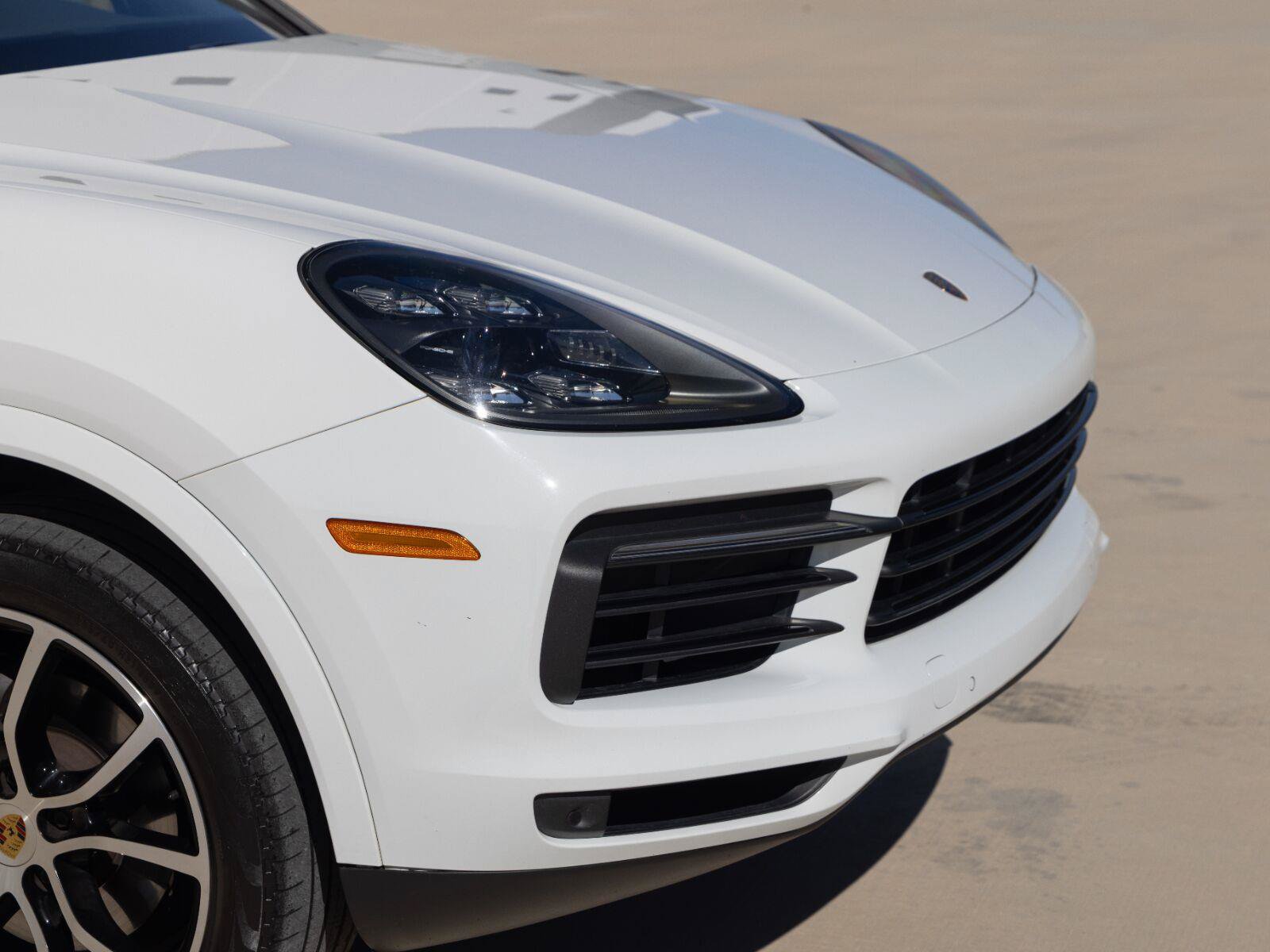 Used 2020 Porsche Cayenne AWD/4WD image 15