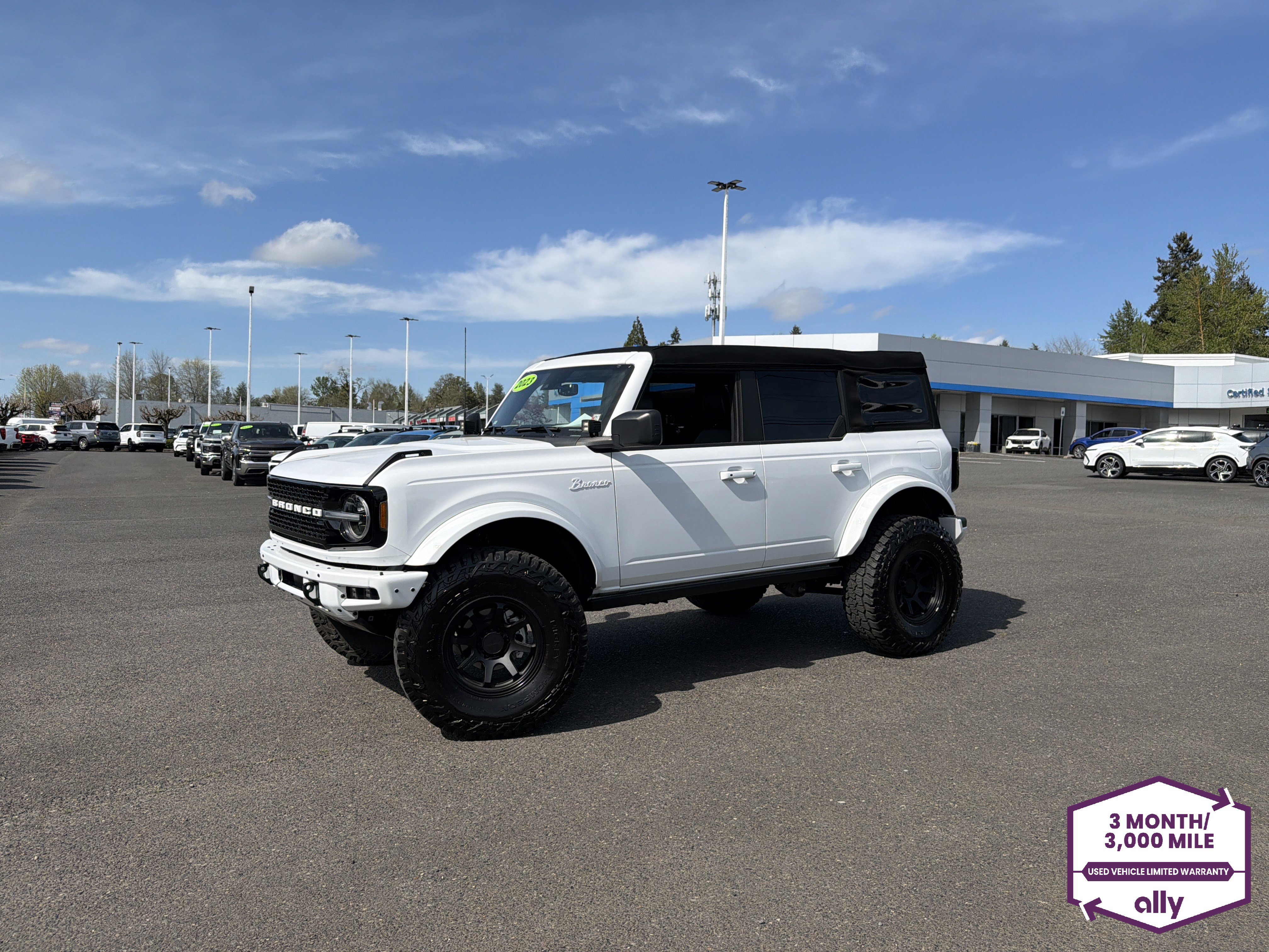 Used 2023 Ford Bronco Badlands w/ Sasquatch Package image 1