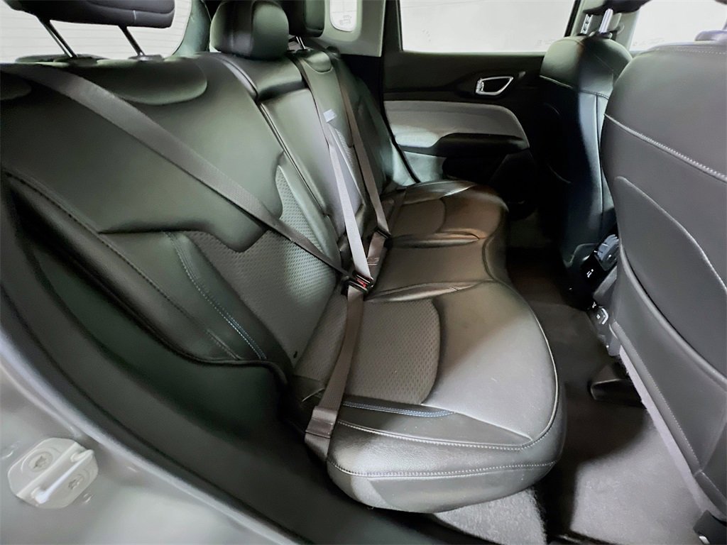 Used 2022 Jeep Compass Latitude w/ Sun and Sound Group image 23