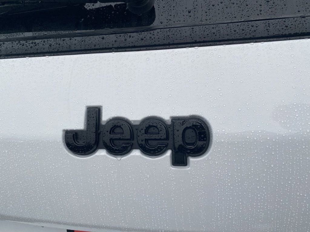 New 2025 Jeep Grand Cherokee L Summit w/ Obsidian Package image 53