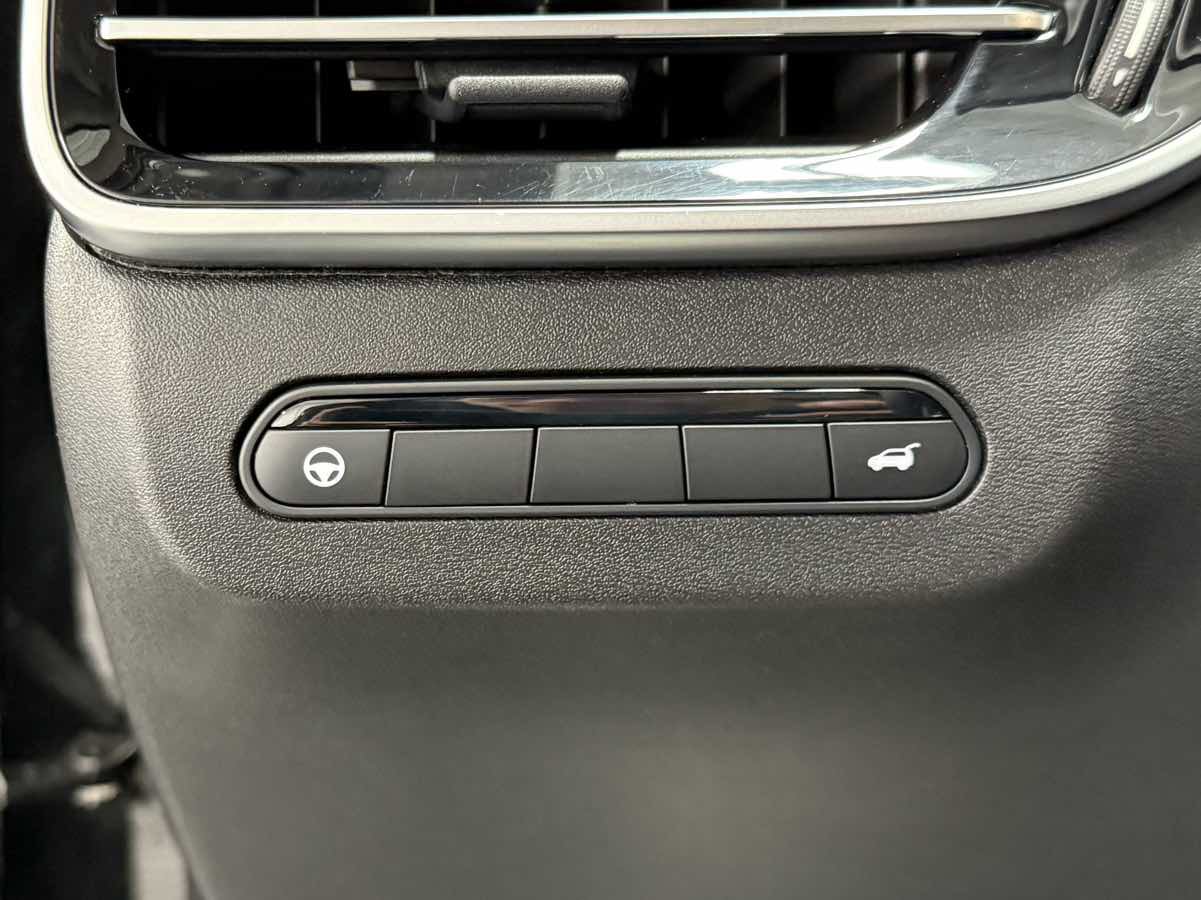 Used 2024 INFINITI QX60 Luxe image 23