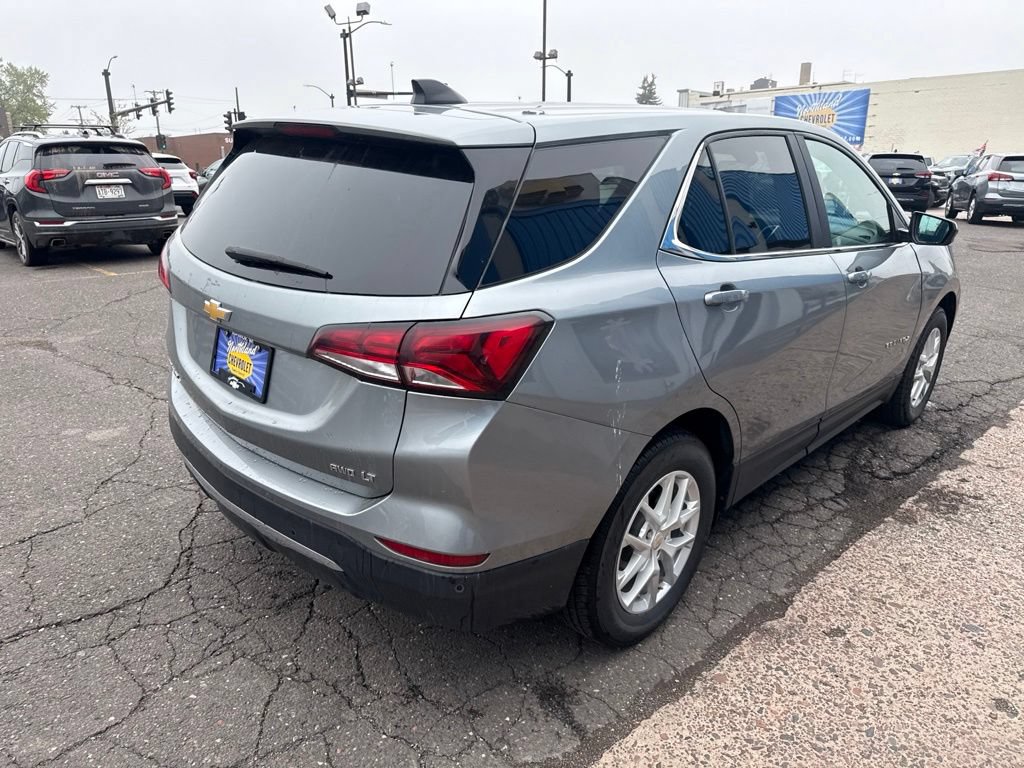 Used 2024 Chevrolet Equinox LT AWD/4WD image 10