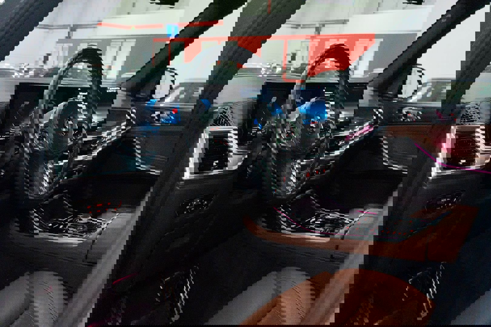 Used 2023 BMW X7 M60i image 23