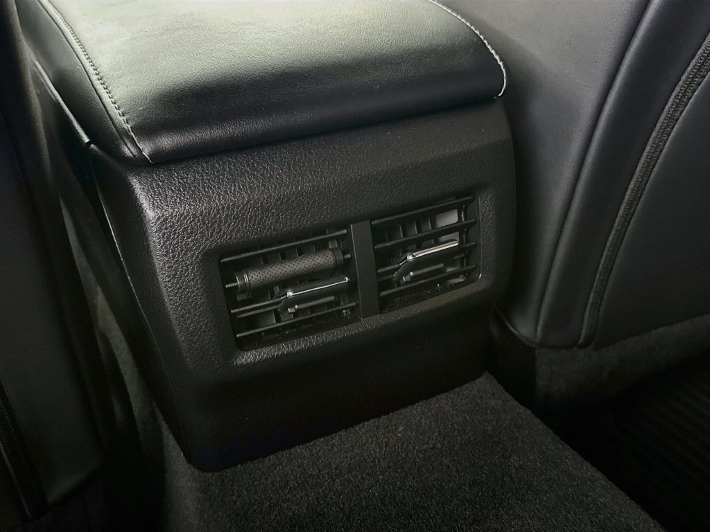 Used 2024 Lexus IS 500 RWD image 27