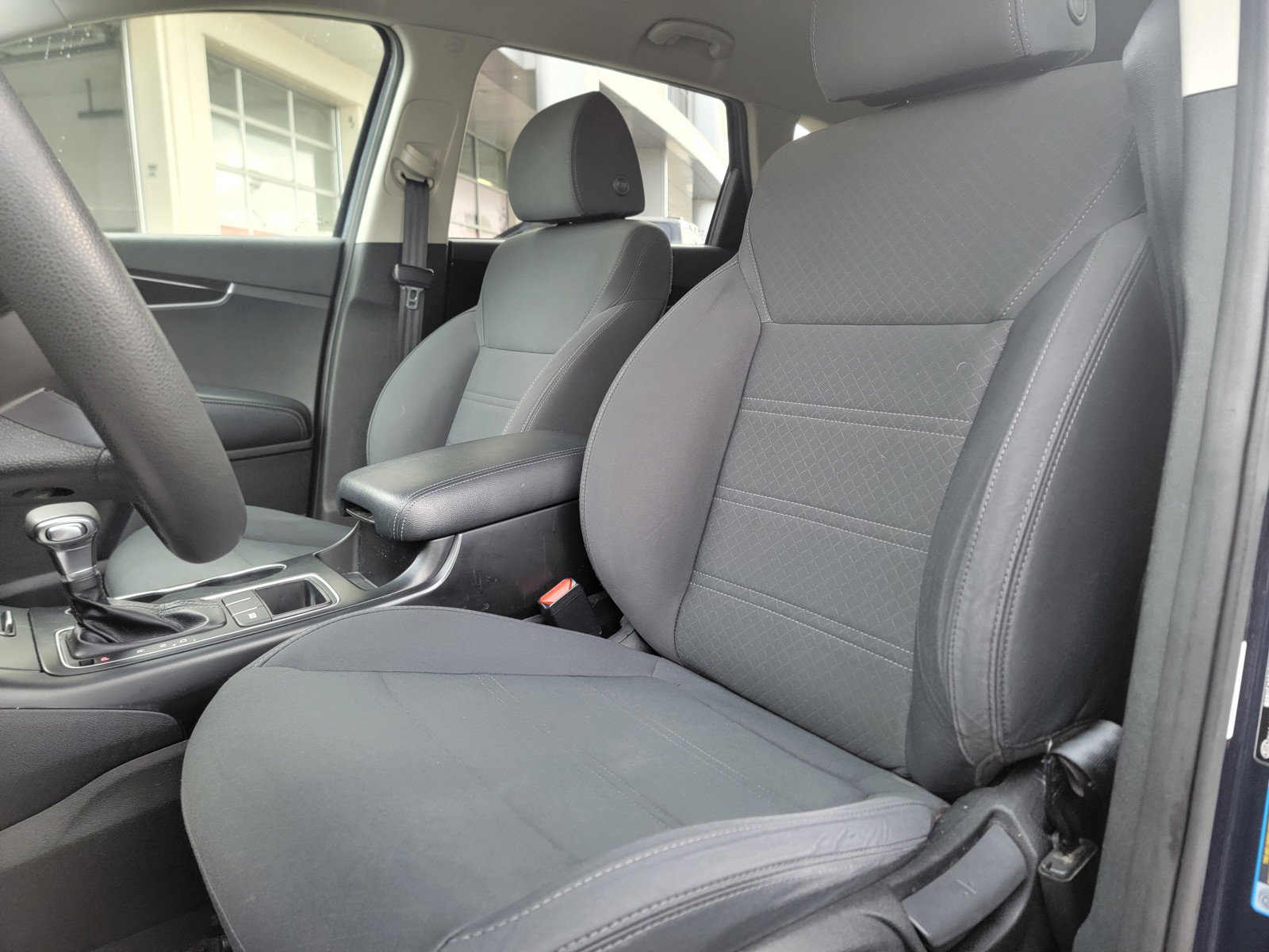 Used 2019 Kia Sorento LX image 15