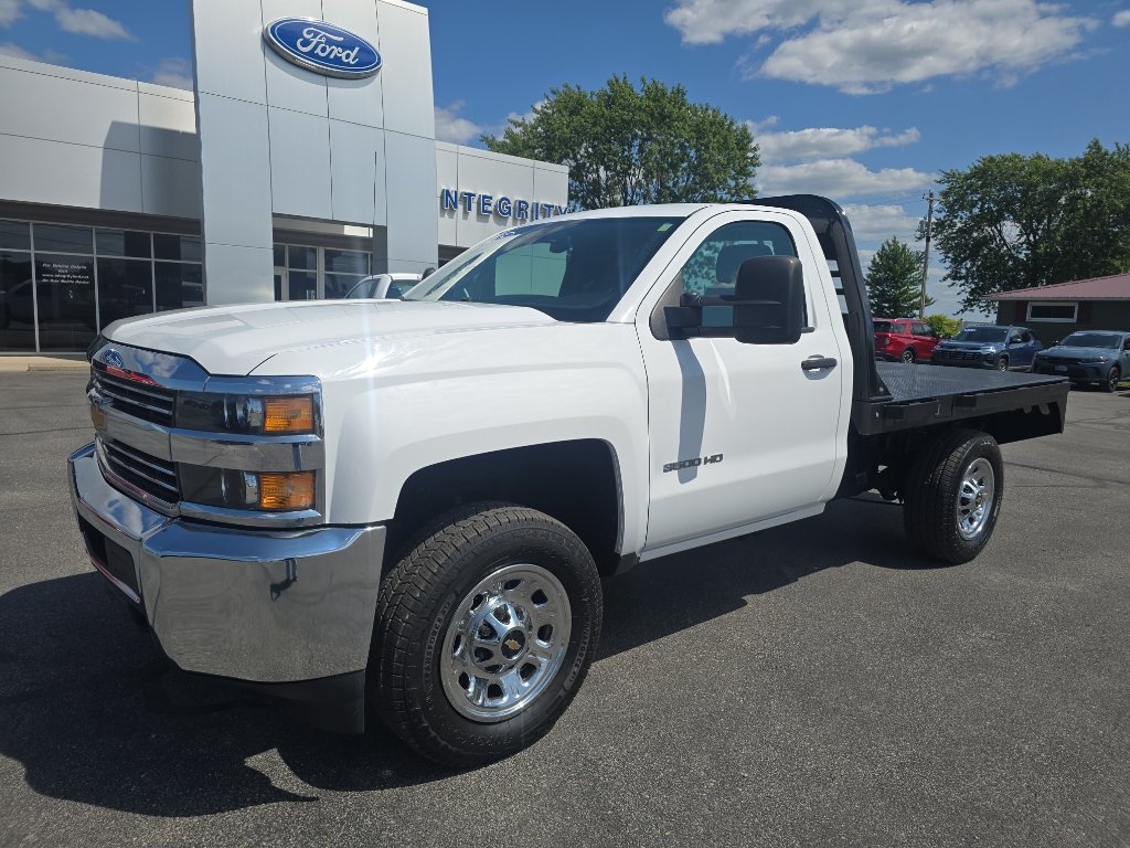 Used 2015 Chevrolet Silverado 3500 W/T RWD image 2