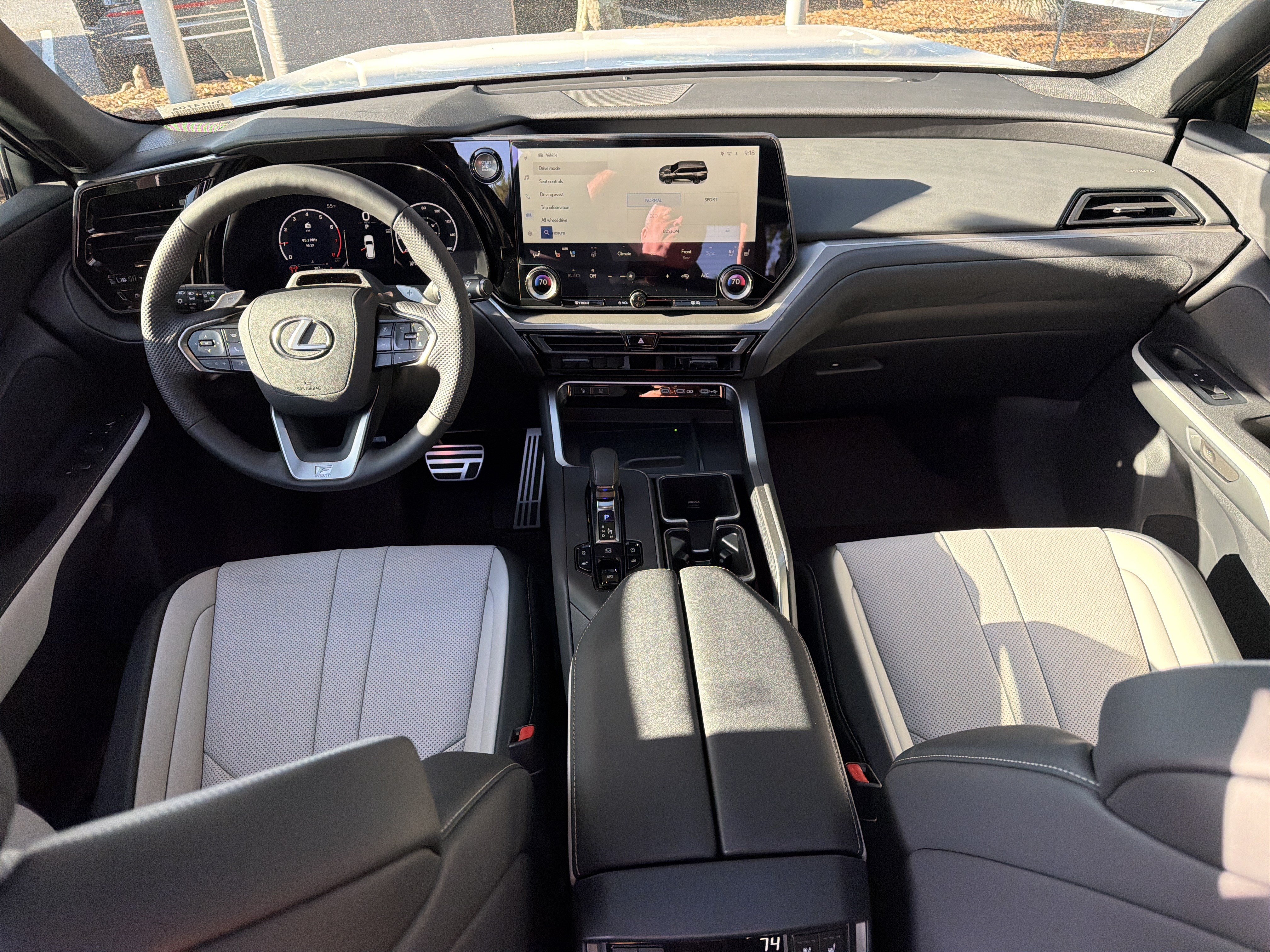 Certified 2026 Lexus TX 350 AWD w/ Technology Package image 32