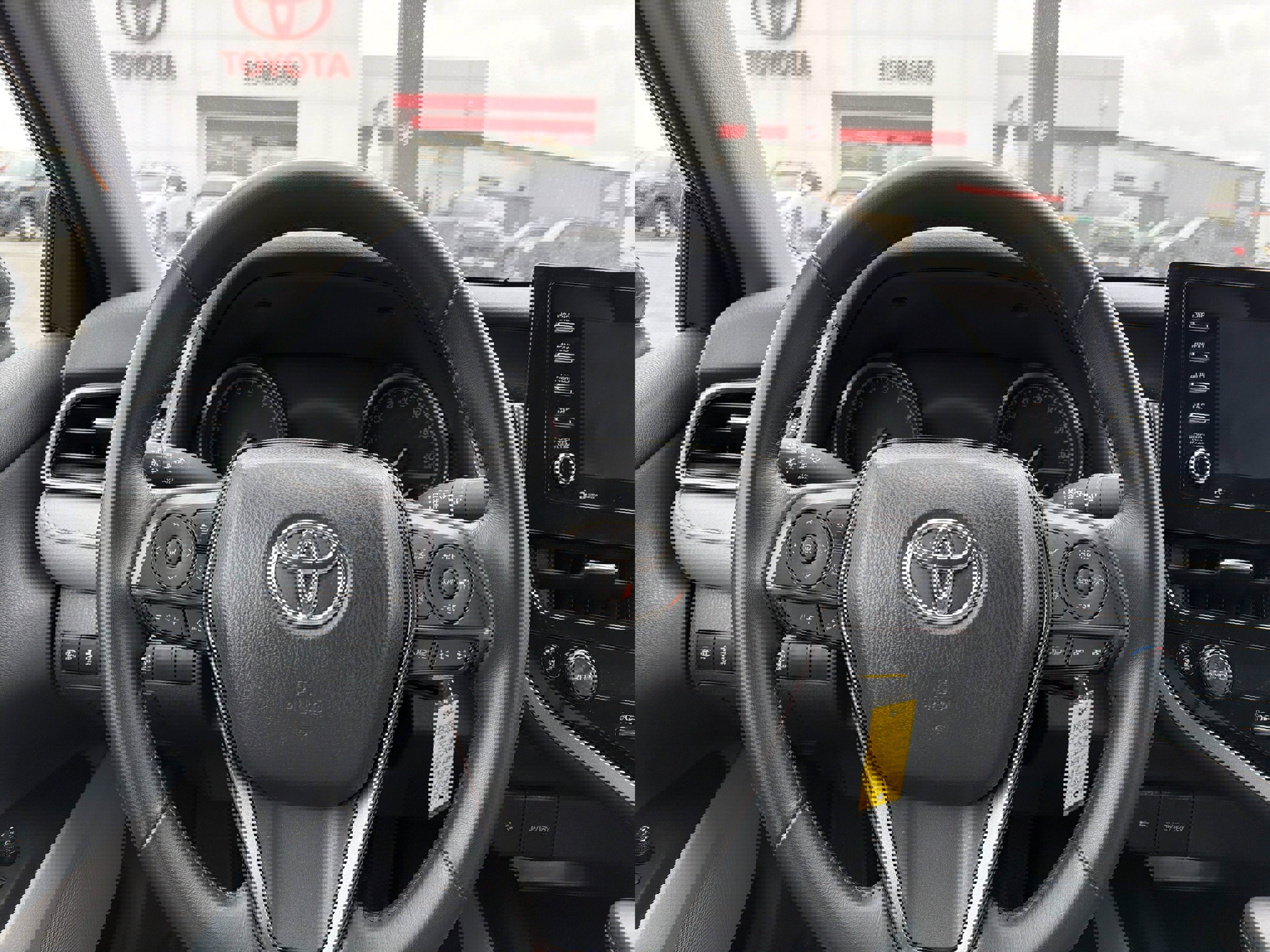 Used 2024 Toyota Camry SE image 13