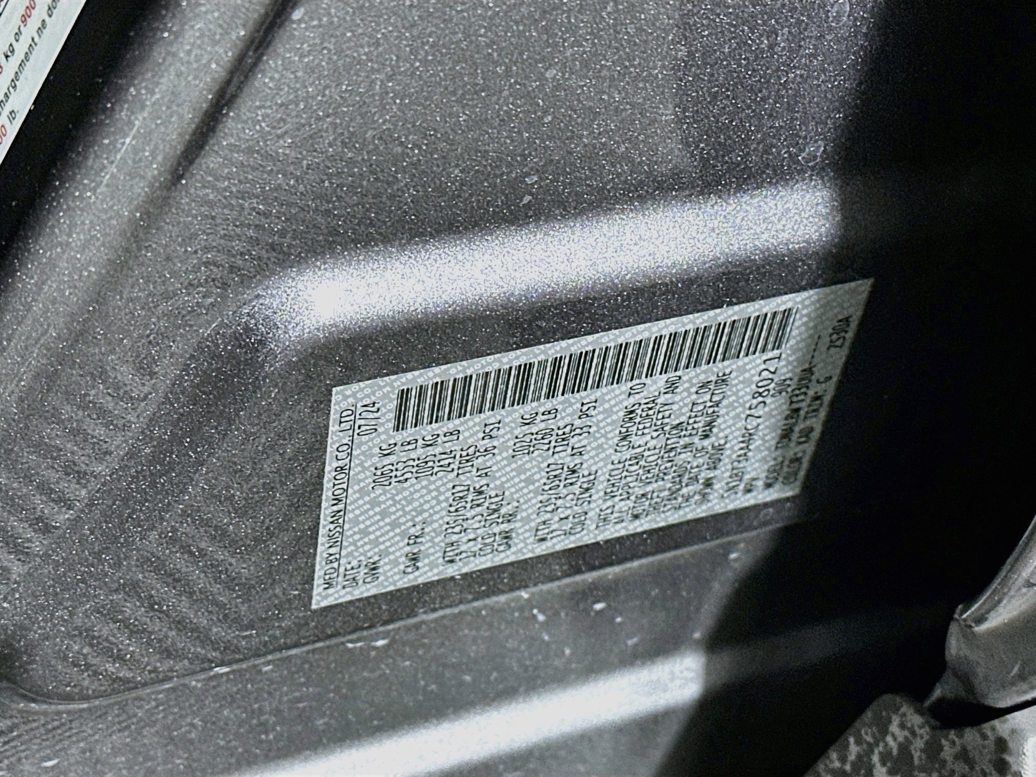 Used 2024 Nissan Rogue S FWD image 12