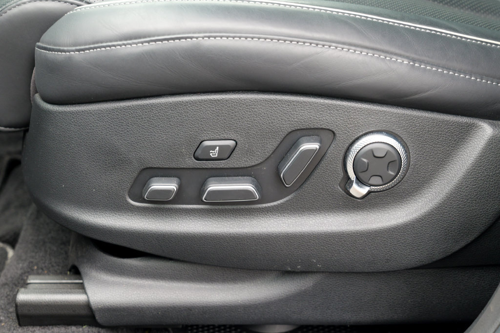 Used 2025 Genesis GV80 3.5T Prestige AWD/4WD image 24