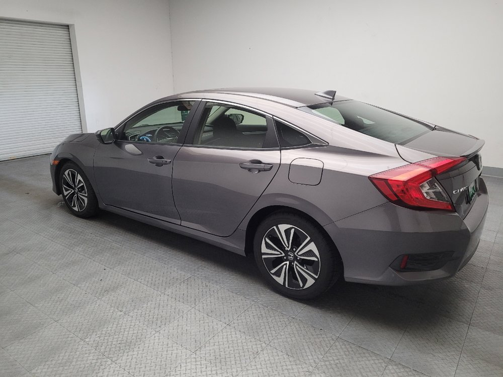 Used 2018 Honda Civic EX-T image 3