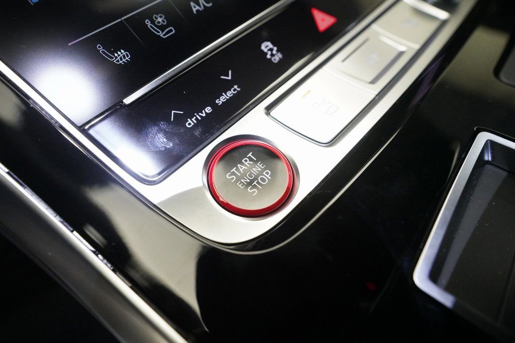 New 2026 Audi RS Q8 performance image 30