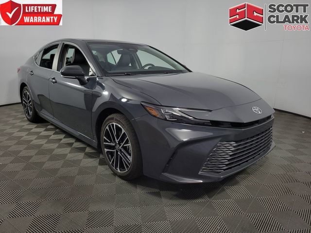 Used 2025 Toyota Camry XLE AWD/4WD image 1