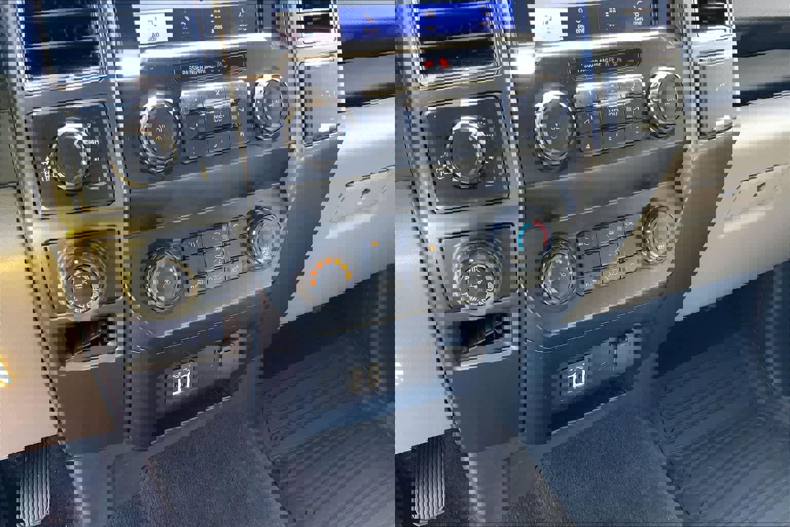 Used 2020 Ford F150 XLT w/ Equipment Group 301A Mid image 34