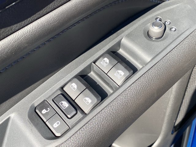 New 2025 Jeep Compass Latitude w/ Sun & Sound Group AWD/4WD image 21