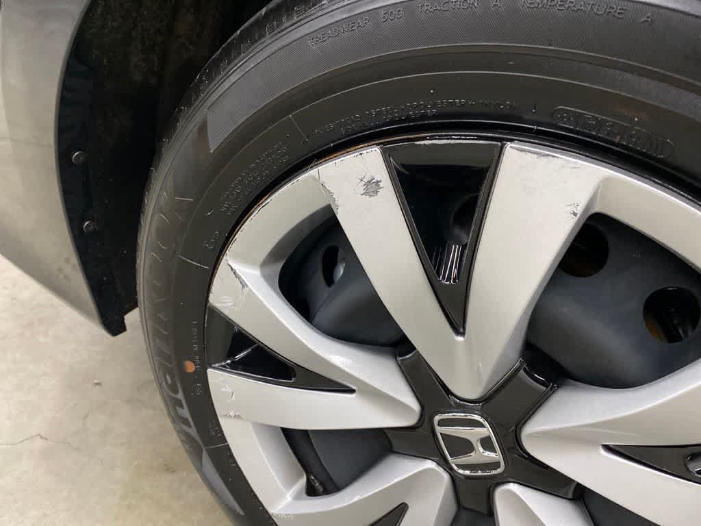 Used 2025 Honda Civic LX image 31