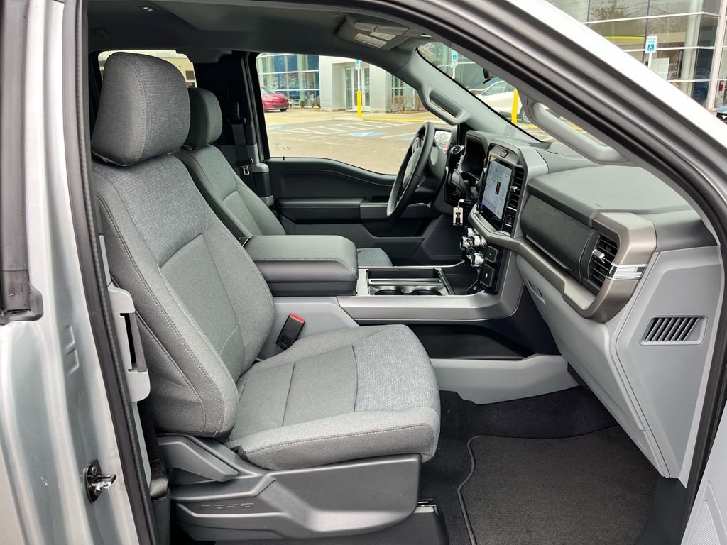 New 2026 Ford F150 XLT w/ XLT Chrome Appearance Package image 7