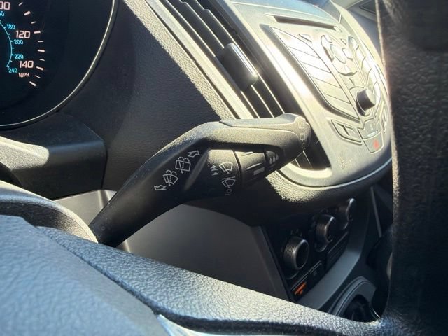 Used 2016 Ford Escape SE w/ SE Cold Weather Package AWD/4WD image 30