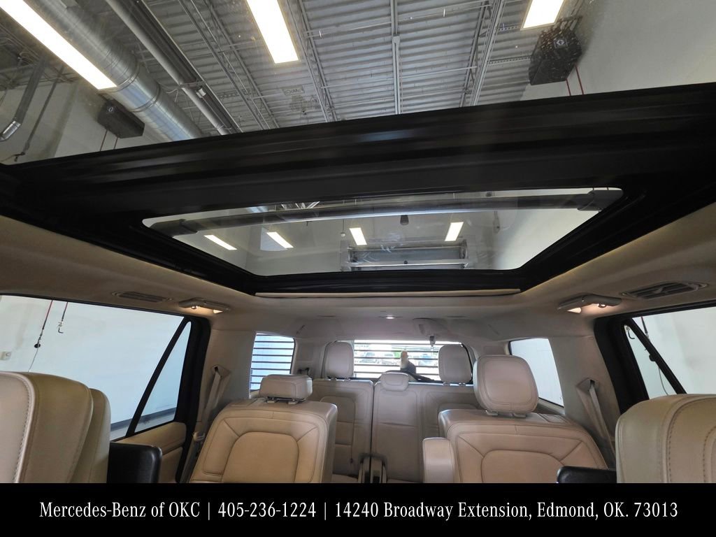 Used 2019 Lincoln Navigator Reserve w/ Cargo Package AWD/4WD image 12