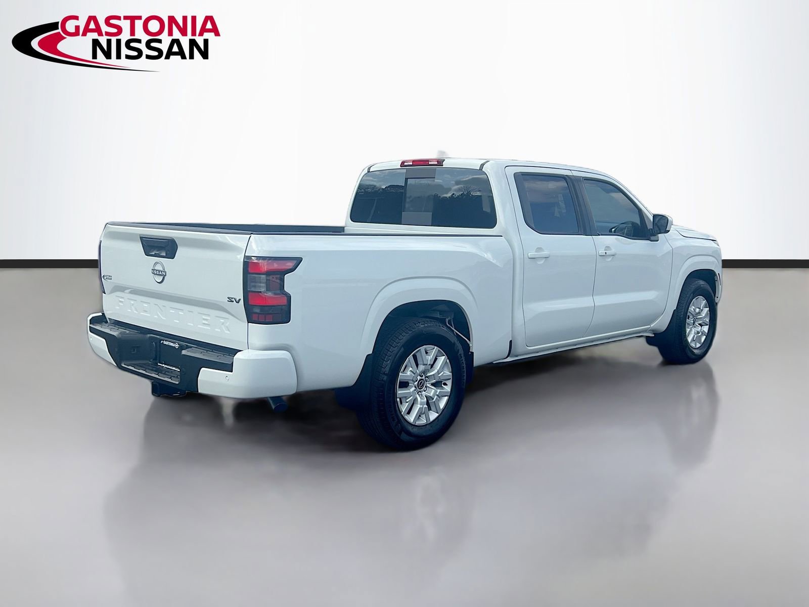 Used 2024 Nissan Frontier SV w/ Technology Package image 9