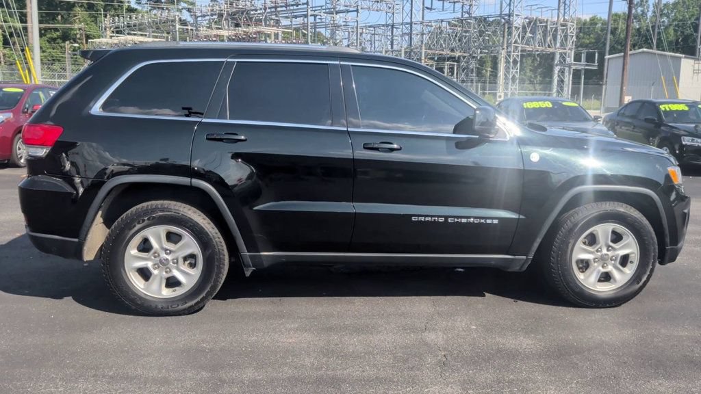 Used 2015 Jeep Grand Cherokee Laredo w/ Quick Order Package 23E AWD/4WD image 9
