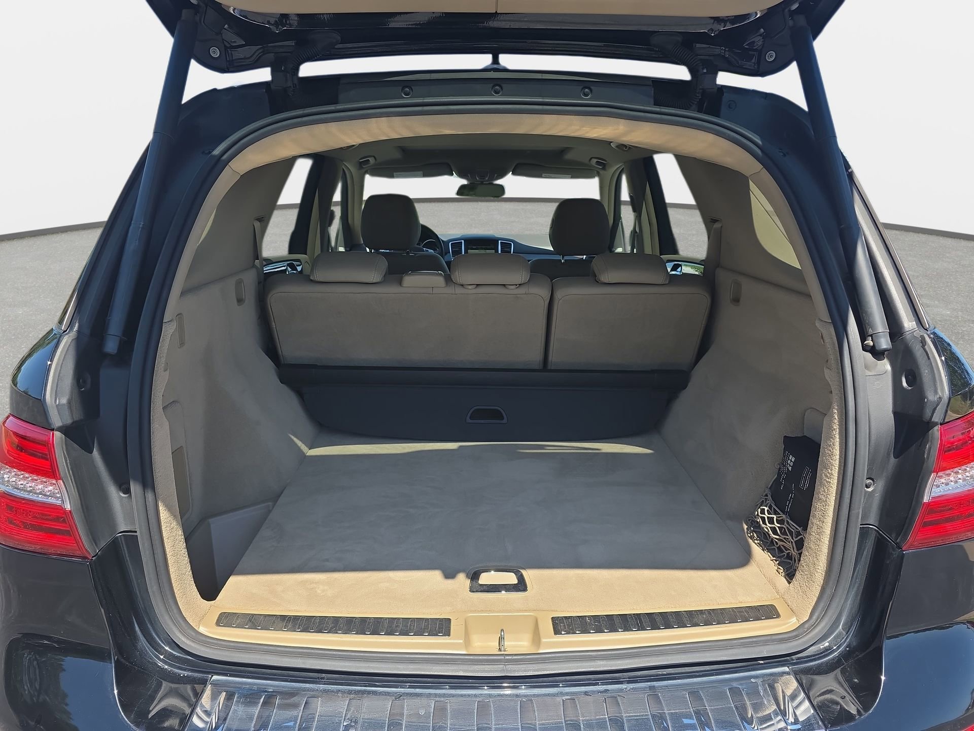 Used 2015 Mercedes-Benz ML 350 4MATIC image 11