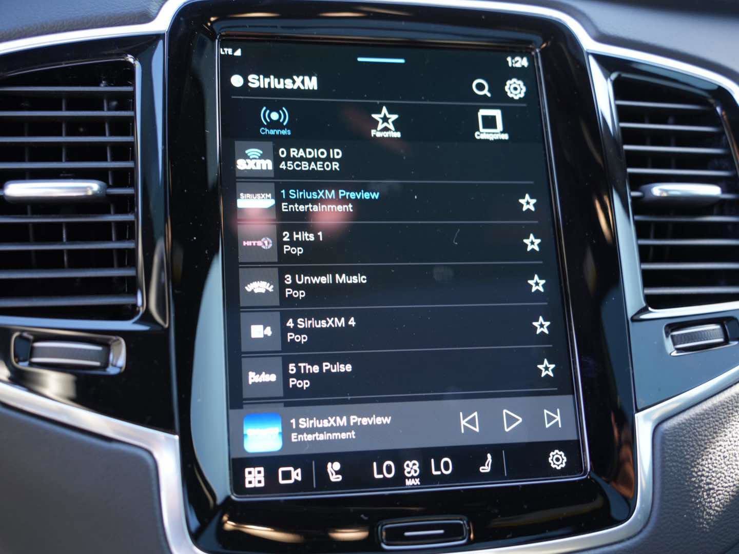 Used 2023 Volvo XC90 B6 Ultimate w/ Protection Package Premier AWD/4WD image 23