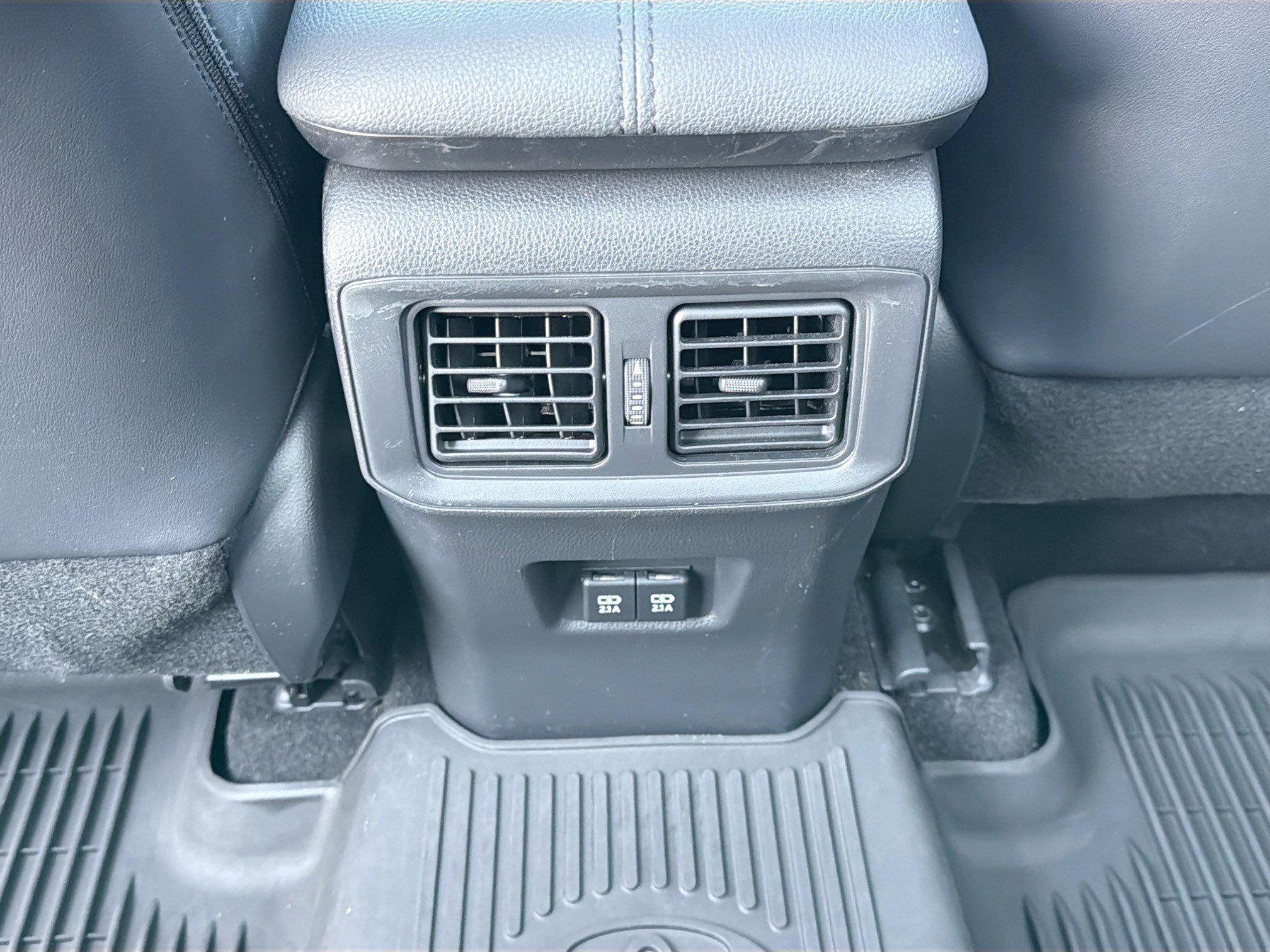 Used 2020 Toyota RAV4 XSE image 20