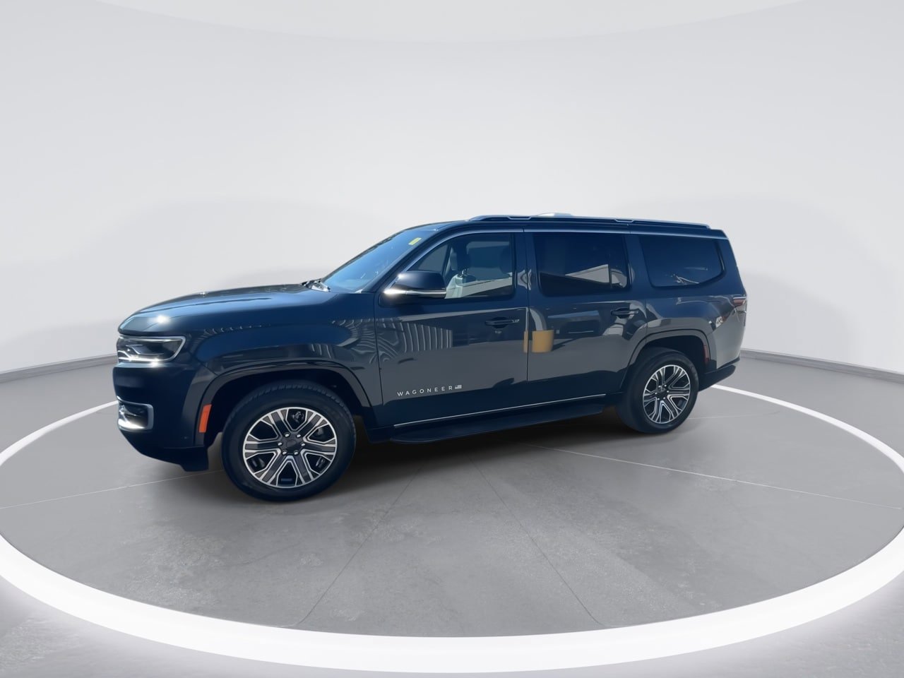 Used 2024 Jeep Wagoneer Series II w/ Flexible Seating Group AWD/4WD image 9