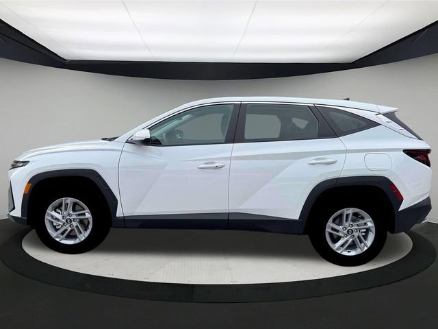 New 2026 Hyundai Tucson SE image 3