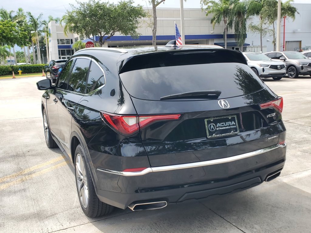 Used 2023 Acura MDX w/ Advance Package AWD/4WD image 5