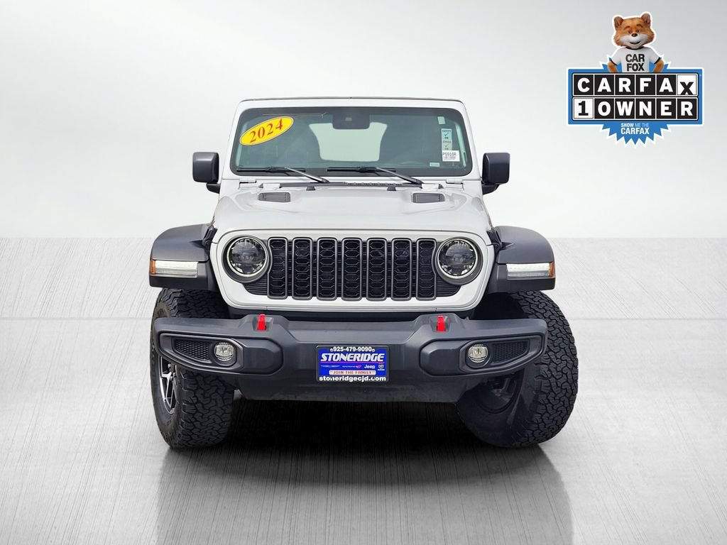 Used 2024 Jeep Wrangler Unlimited Rubicon AWD/4WD image 2