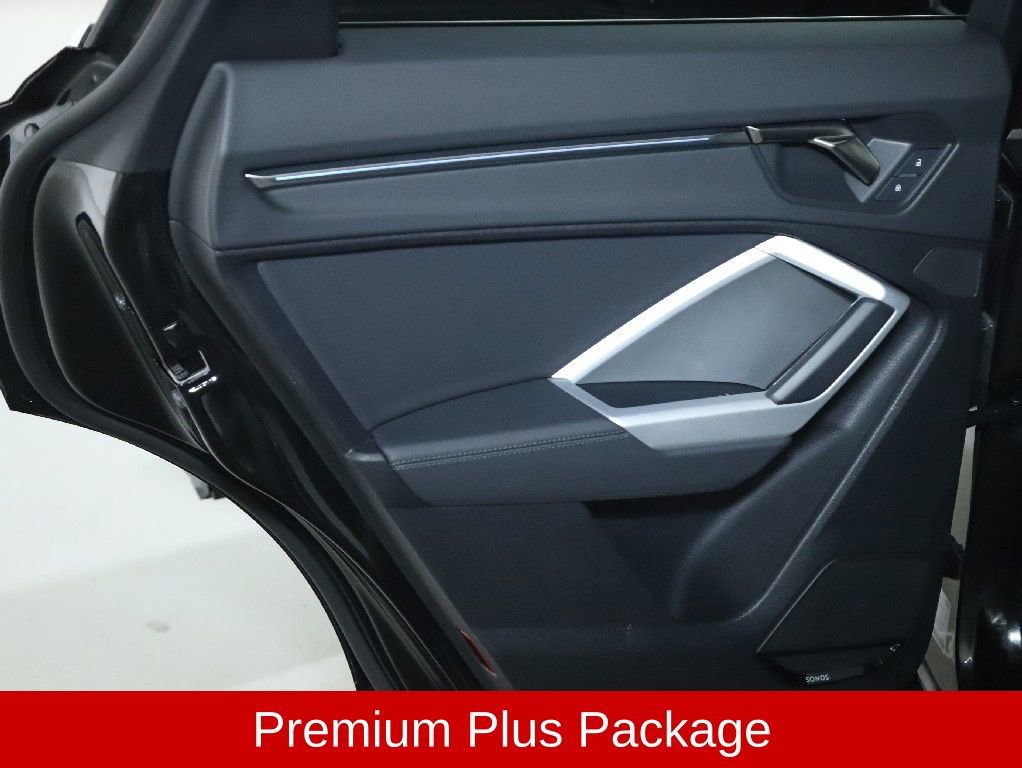 Used 2024 Audi Q3 2.0T Premium Plus w/ Premium Plus Package image 14