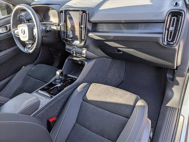 Certified 2023 Volvo XC40 Recharge Plus image 22