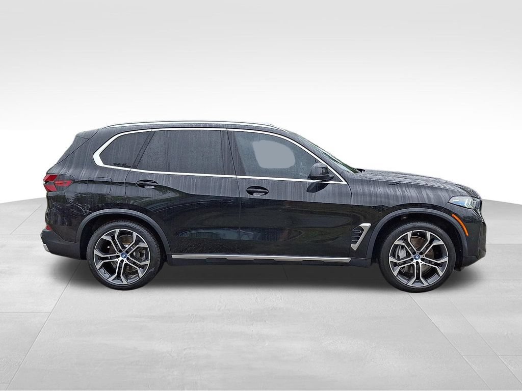Used 2024 BMW X5 xDrive50e w/ Premium Package AWD/4WD image 7