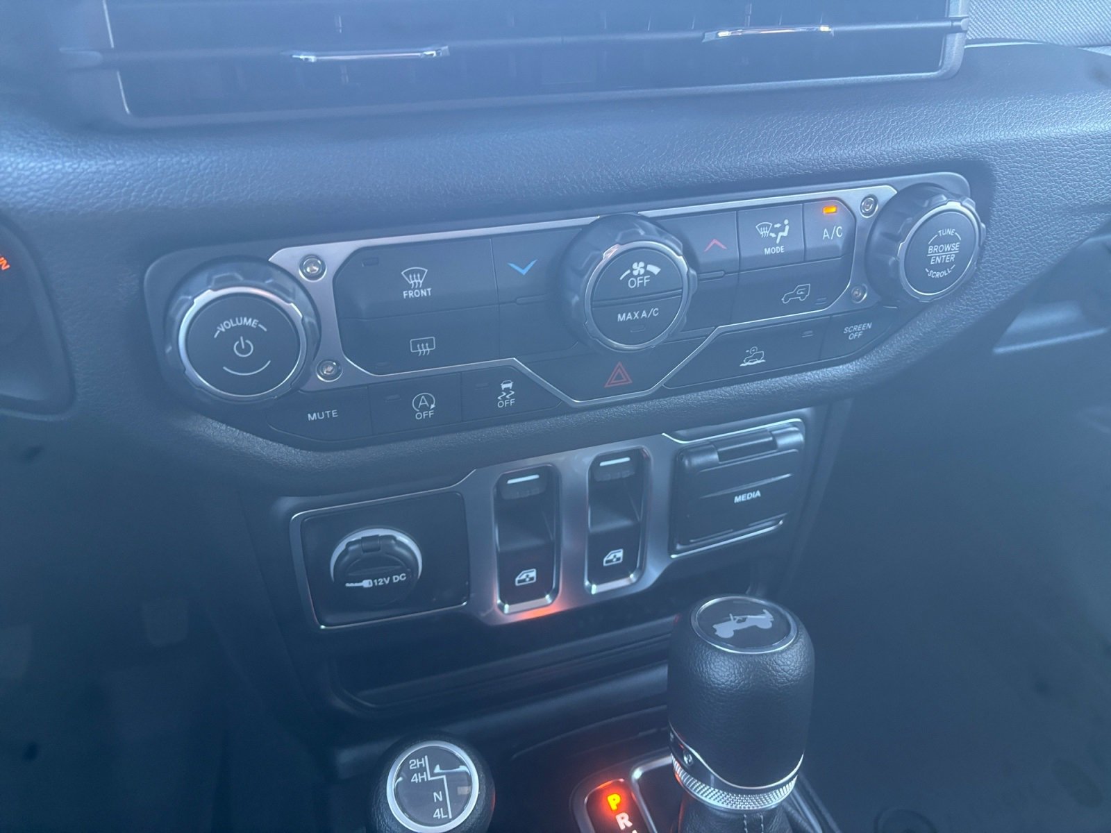 New 2026 Jeep Wrangler Sport S image 27
